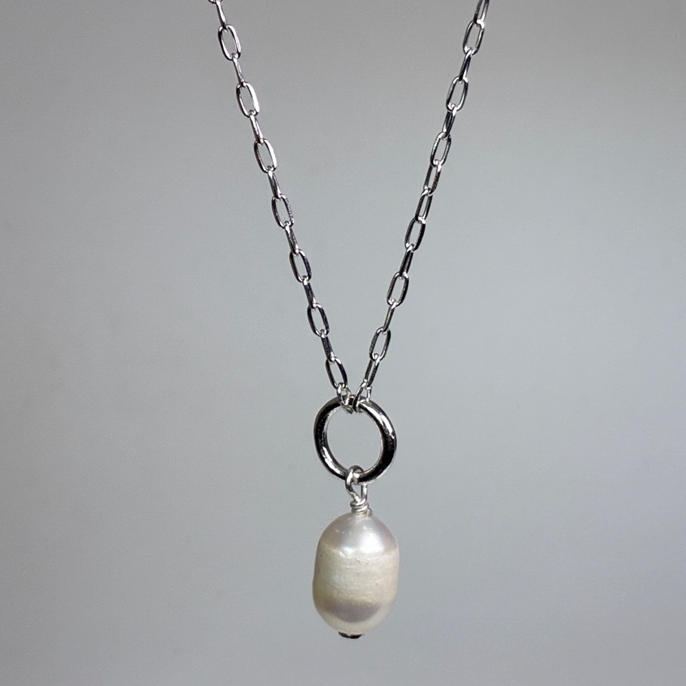 Sterling Silver Pearl Pendant Necklace - White Pearl